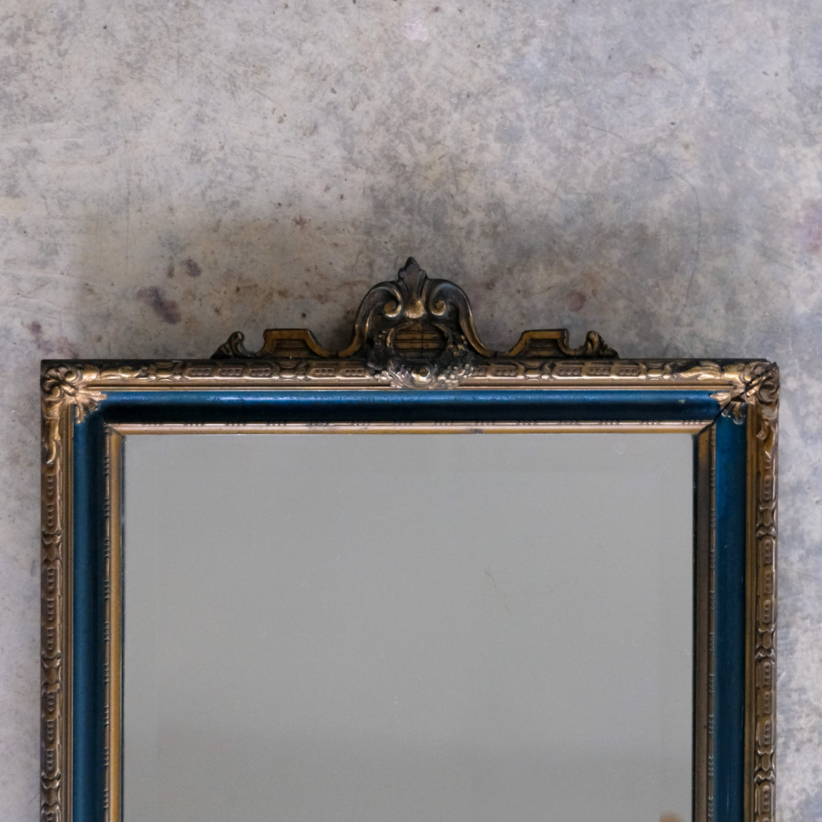 GILDED AND BLUE DETAILED WALL MIRROR
