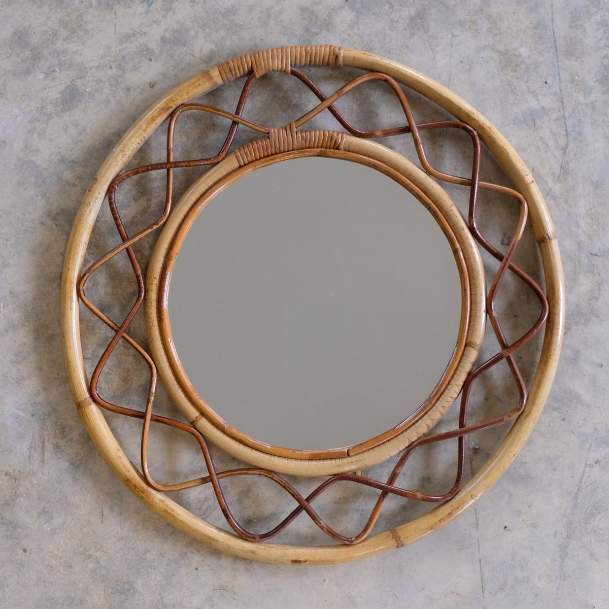 MID CENTURY CIRCULAR RATTAN MIRROR