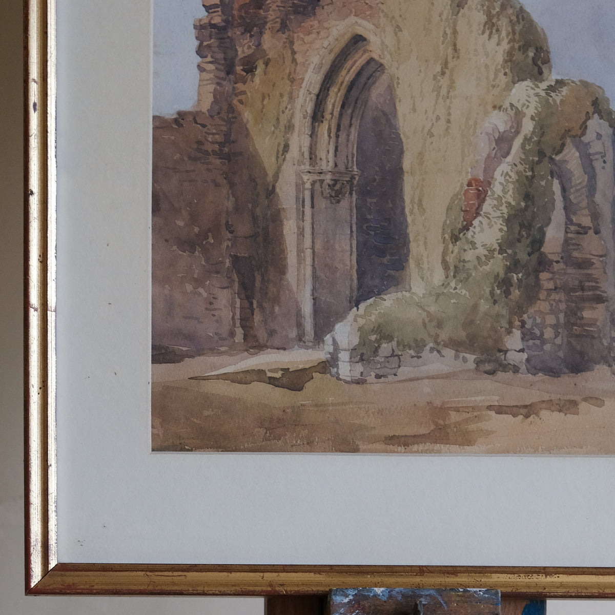 RUINS WITH AN ARCHWAY