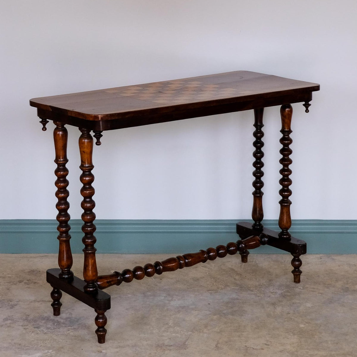 VICTORIAN WALNUT & SATINWOOD GAMES TABLE