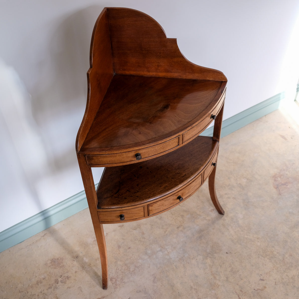 GEORGE III MAHOGANY CORNER WASHSTAND