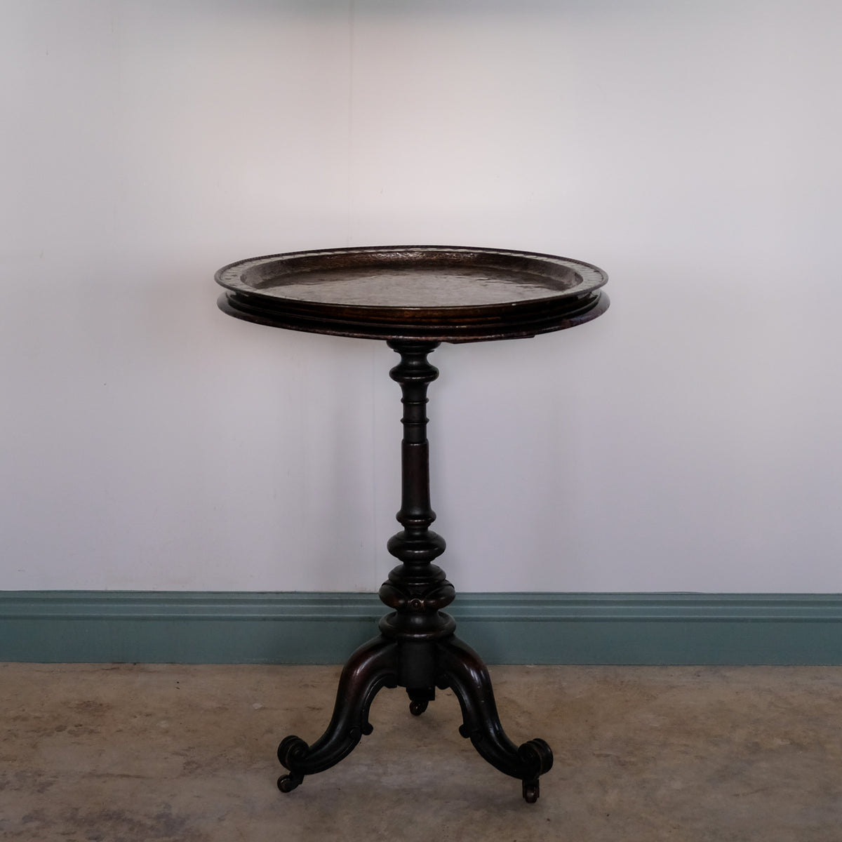 VICTORIAN TRIPOD TABLE WITH REMOVABLE COPPER CHARGER