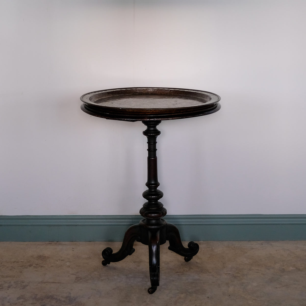 VICTORIAN TRIPOD TABLE WITH REMOVABLE COPPER CHARGER