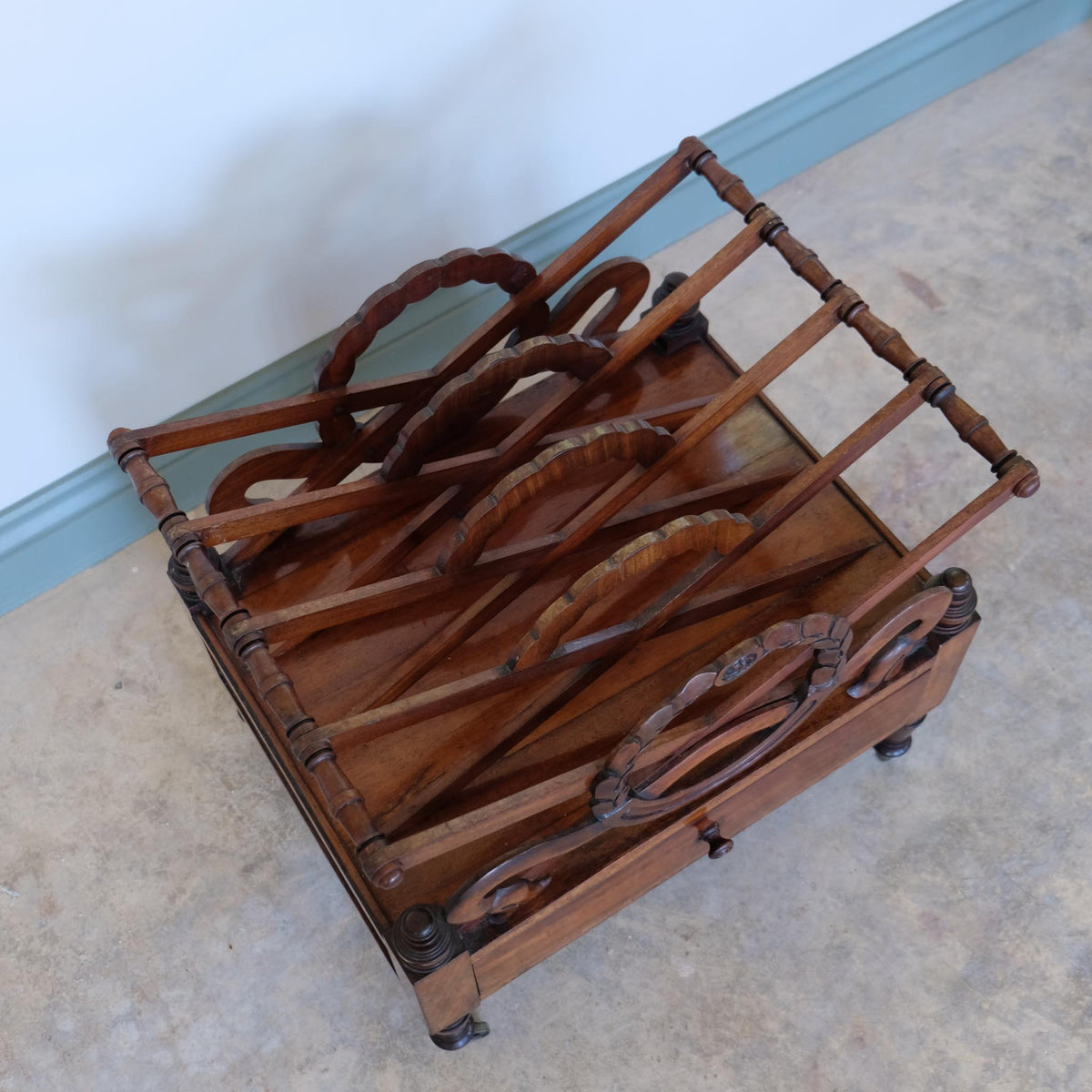 GEORGIAN MAHOGANY CANTERBURY